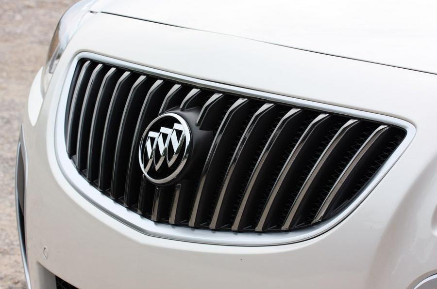  Buick Regal GS 2012 года  (фото 3 из 90)